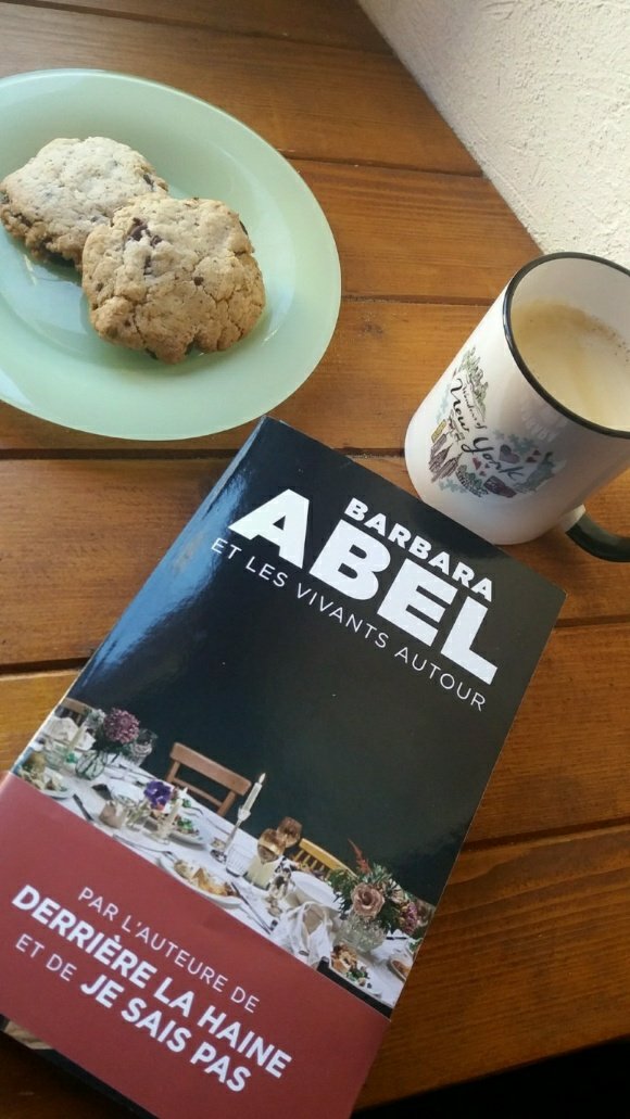 et les vivants autour1244816018..jpg